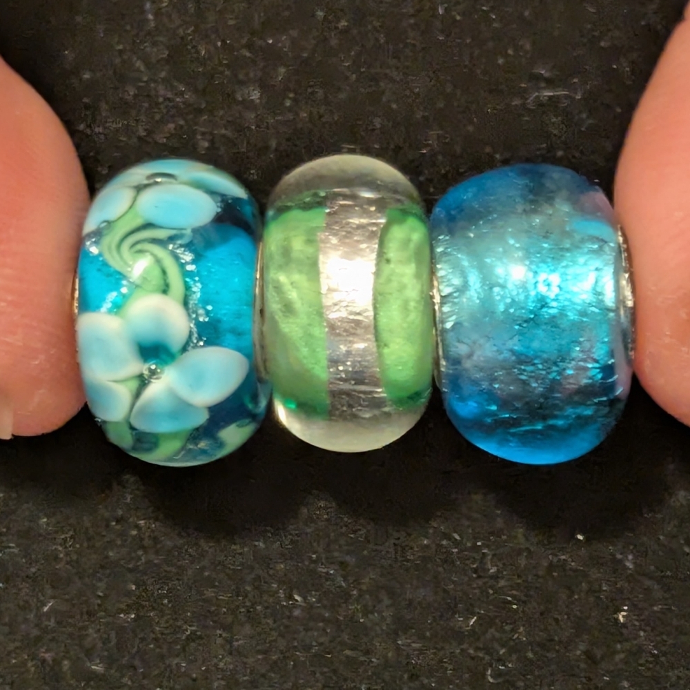 Vibrant Blue and Green Glass Bracelet Beads